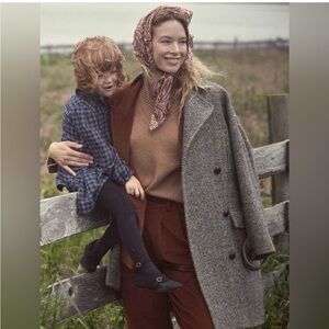 Oversized Dôen wool trench coat